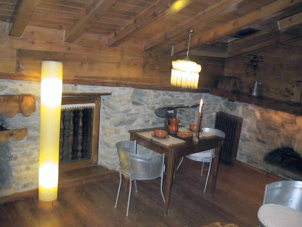 La Llupia Villa Isavarre Eksteriør bilde